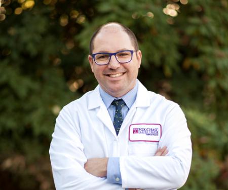 No associations between location of the tumor and risk for death or tumor recurrence were found.