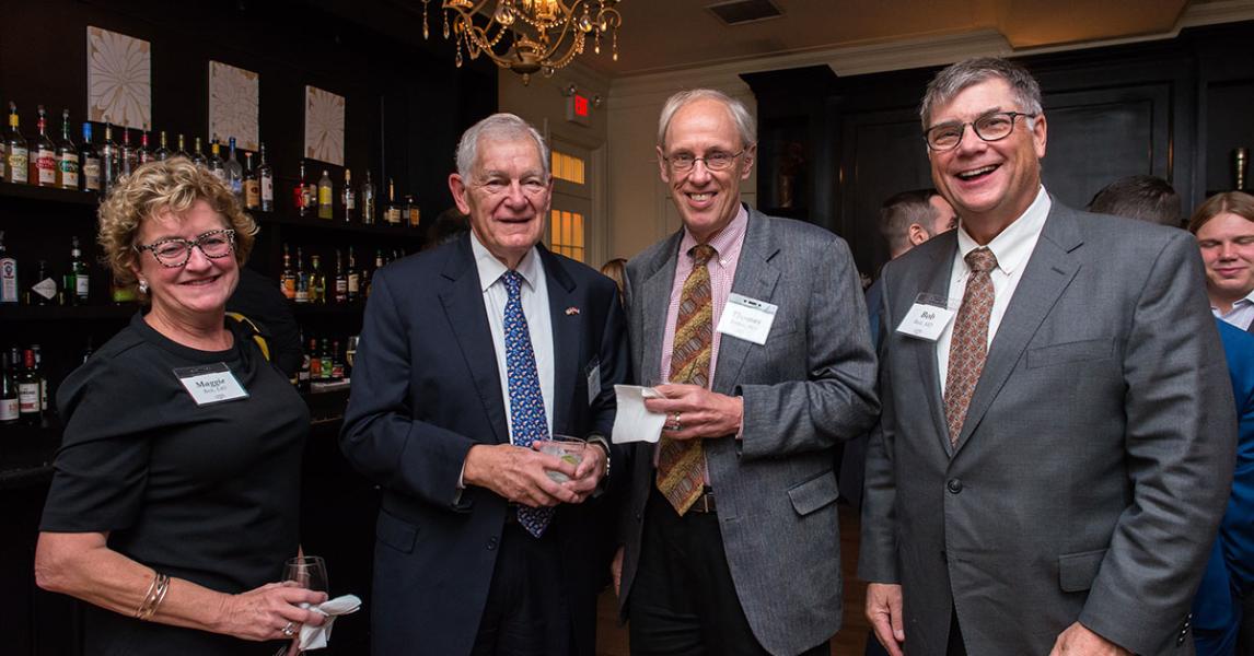 Link to /sites/default/files/styles/slider_desktop/public/images/slide/10.jpg?itok=dBkGuNFB